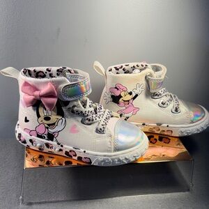 Disney Minnie Mouse High-Top Sneakers - White and Pink